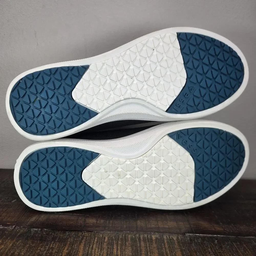 Vessi weekend sneaker